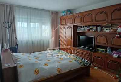 Apartament cu 2 camere semidecomandat, mobilat în Torontalului - 1