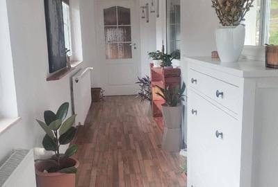 Casă cu Teren 1033 Mp în Purcăreni - 5