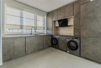 Apartament cu 4 camere decomandat, mobilat în Tractorul - 3