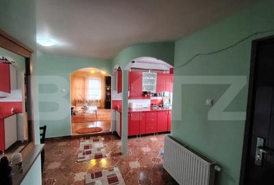 Casa cu 2 apartamente in Livezeni - 6