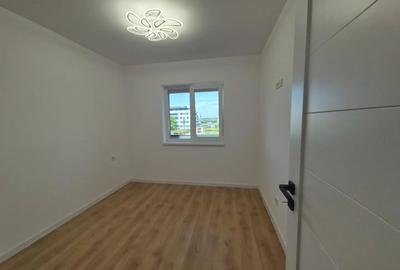Apartament cu 3 camere decomandat în Periferie - 8