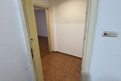 Garsoniera - DECOMANDATA - Centrala Proprie - Fara risc - VICTORIEI - 9