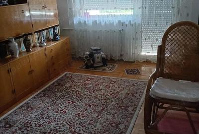 Apartament cu 4 camere semidecomandat în Dacia - 9