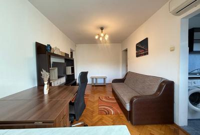Apartament 3 camere,  mp 47 mp utili si boxa la subsol, zona Dacia - 3