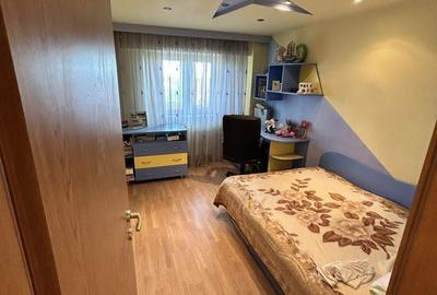 Apartament cu 4 camere decomandat în Tineretului - 6