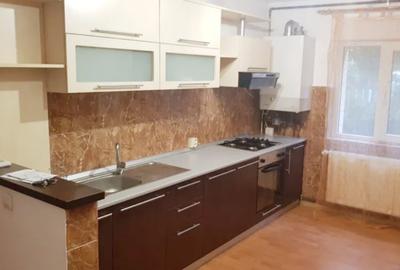 Apartament cu 3 camere decomandat, mobilat în Zorilor - 2