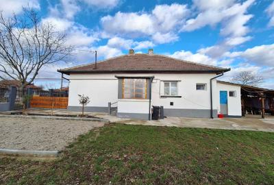 Casă cu 2 camere în Central - 1