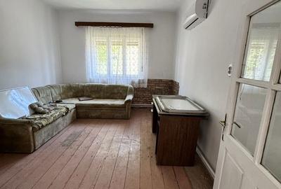 Casă cu 4 camere cu Teren 100 Mp în Pârneava - 1