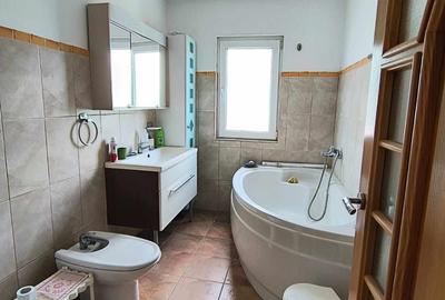 Casă cu 4 camere cu Teren 790 Mp în Corbeanca - 2