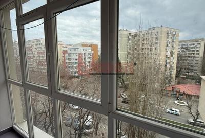 Apartament cu 3 camere în Alexandru Obregia - 12