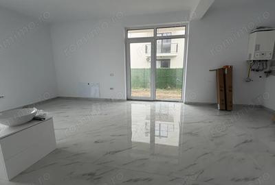 2 camere | la asfalt | toate utilitatile | 2 locuri de parcare | curte proprie - 4