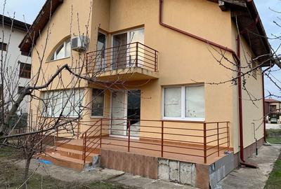 Casă cu 4 camere în Central - 4