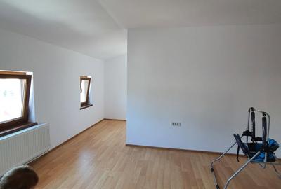 Spațiu comercial, de 50 mp, în Trocadero - 3