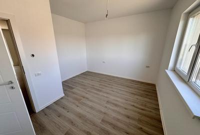 DIRECT DEZVOLTATOR, 4 CAMERE, ASFALT - 14