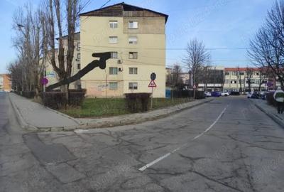 Apartament cu 3 camere semidecomandat în Micro 9 - 7