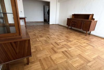 Apartament cu 4 camere decomandat în 22 Decembrie - 3