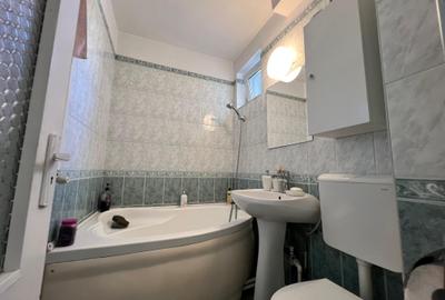 Apartament cu 3 camere decomandat în Far - 11