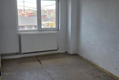 Apartament cu 3 camere decomandat în Central - 2