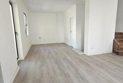 Duplex cu 7 camere cu Canalizare în Vest - 4