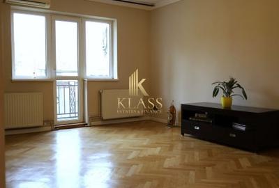 Apartament cu 3 camere semidecomandat, mobilat în Moșilor