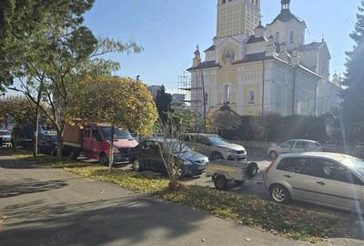 Inchiriez spatiu comercial in Deva, zona A. Iancu (Catedrala), etaj 1, - 5