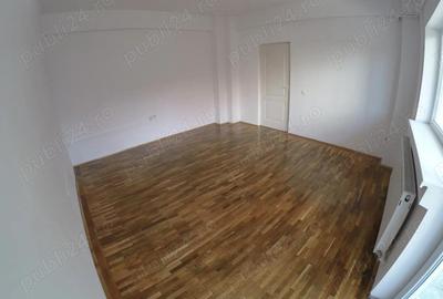 Inchiriez spatiu de BIROU, central, piata Romana, ASE - 4