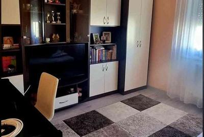Apartament cu 2 camere decomandat în Rogerius - 3