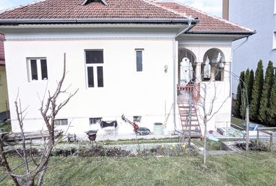 Casă individuală cu 6 camere cu Canalizare în Andrei Mureșanu - 20