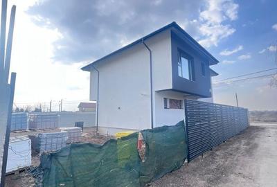 Casă cu 4 camere cu Teren 400 Mp în Domnești - 6