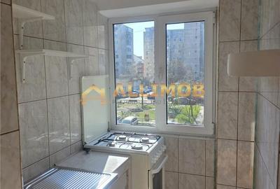 Garsonieră decomandată, mobilată în Mărășești - 2