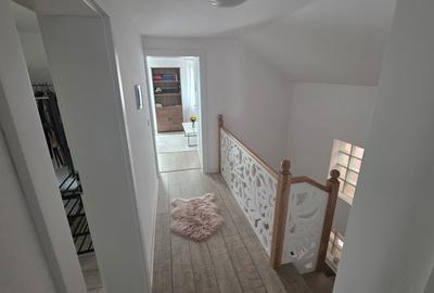 Închiriere casă premium, 4 dormitoare, 3 livinguri, 2 bucătării - 9