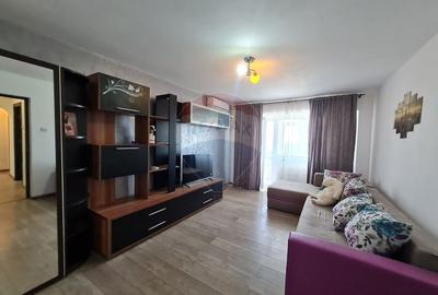 Apartament cu 2 camere decomandat, mobilat în Central