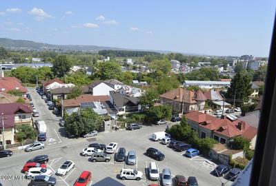 	Centru - Apartament 4 camere - 103 mp, 3 balcoane, loc de parcare! - 2