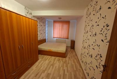 Închiriez apartament 2 camere - 3