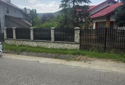 Casă cu 4 camere în Central - 4