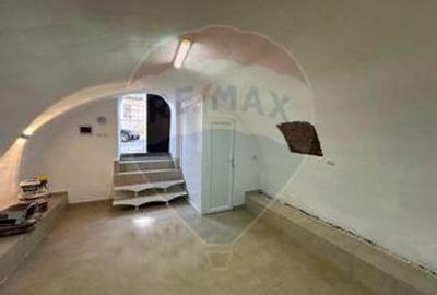 SPATIU COMERCIAL - zona Centrul Vechi - 1