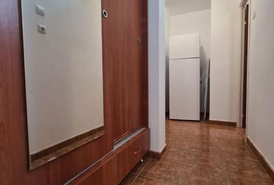 Garsonieră decomandată, mobilată în Titan - 4