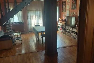 Casă cu 4 camere cu Teren 630 Mp în Central - 2