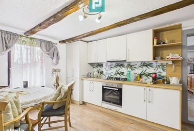 Casă cu 3 camere cu Teren 1260 Mp în Hășmaș - 5