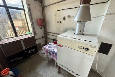 Proprietate compusă din 2 case - 25