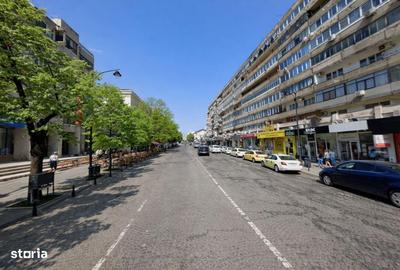 Spațiu comercial, de 85 mp, în Central