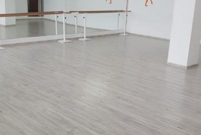 Spațiu comercial, de 105 mp, în Central - 6