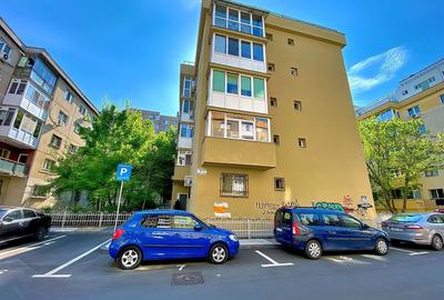 Apartament cu 3 camere decomandat în Rahova - 1
