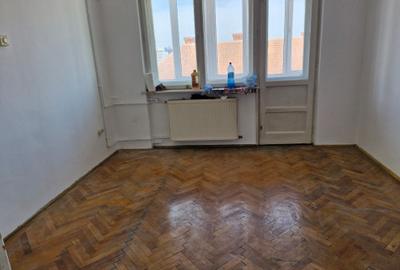Apartament cu 3 camere semidecomandat în Ultracentral - 4