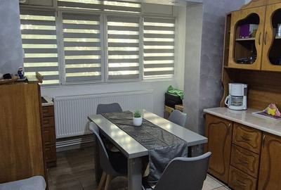 Apartament cu 2 camere decomandat în 9 Mai - 3