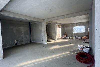 Casă cu 4 camere în Cristian - 4