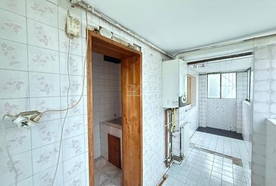 Decomandat. Centrala proprie. 2 Balcoane - 9