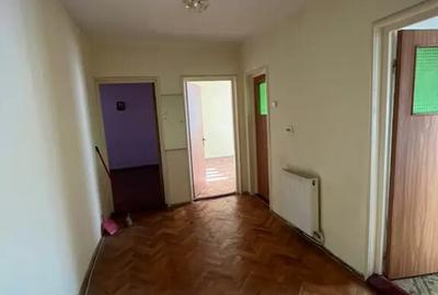 Apartament cu 2 camere decomandat în Dărmănești - 10