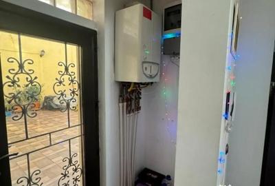 Casă cu 7 camere cu Teren 100 Mp în Rahova - 6