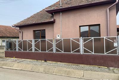 Casă cu 4 camere cu Teren 1000 Mp în Crăciunelu de Jos - 2